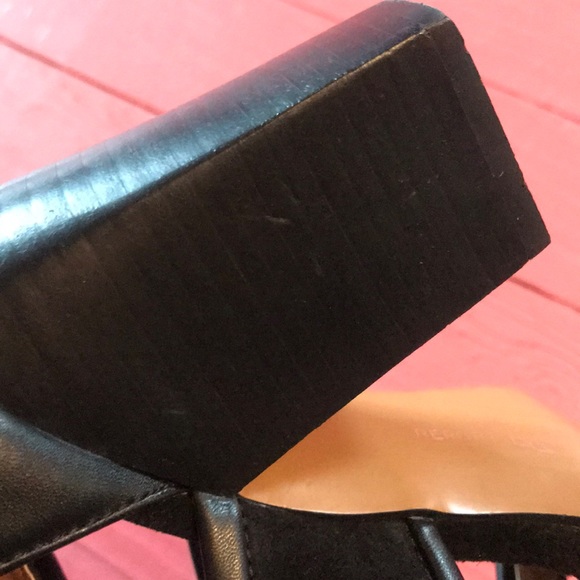 Report signature heels - Picture 5 of 5